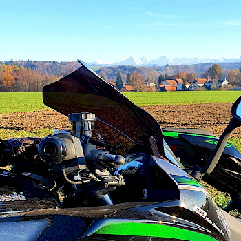 Ninja 1000SX und Z400 unterwegs im Bernbiet